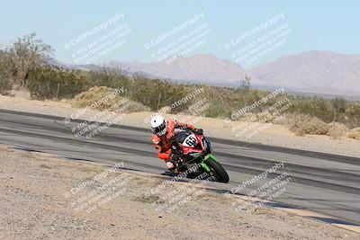 media/Dec-07-2025-CVMA (Sun) [[3e7d2de5dc]]/Race 4-Supersport Middleweight/